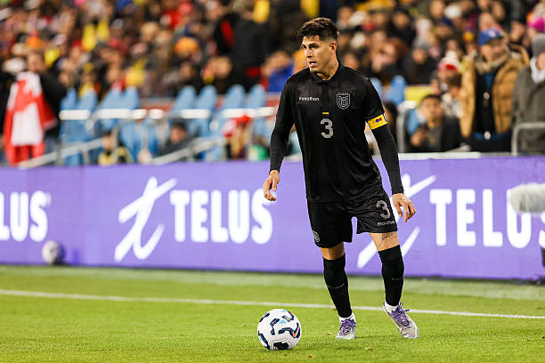 Piero Hincapie và lời giải kịp thời cho bài toán hàng thủ Arsenal_69201e193507e.jpeg