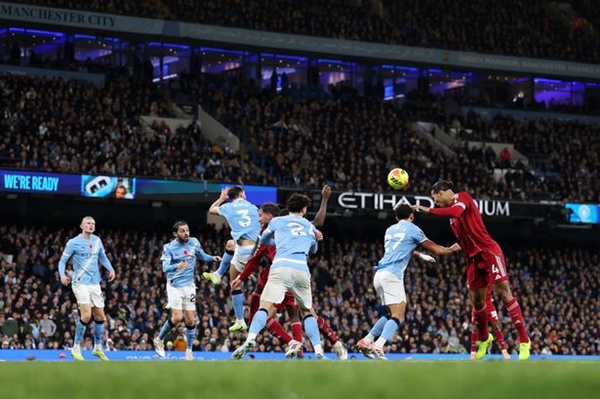 VAR và nghịch lý công bằng: Bài học từ bàn thắng bị hủy của Liverpool_694f7c2ed55af.jpeg